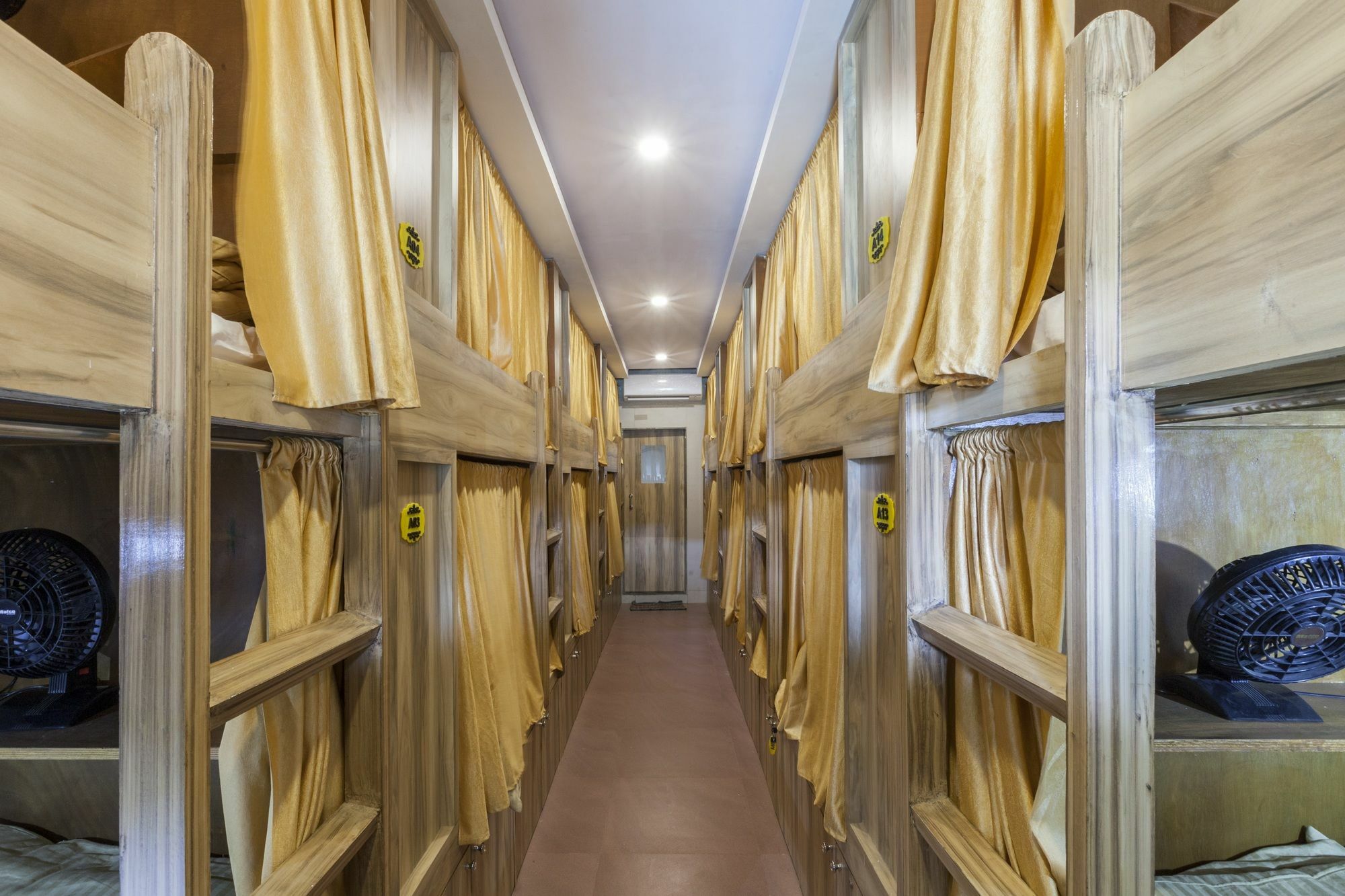 Abza Deluxe Dormitory Bombaj Zewnętrze zdjęcie